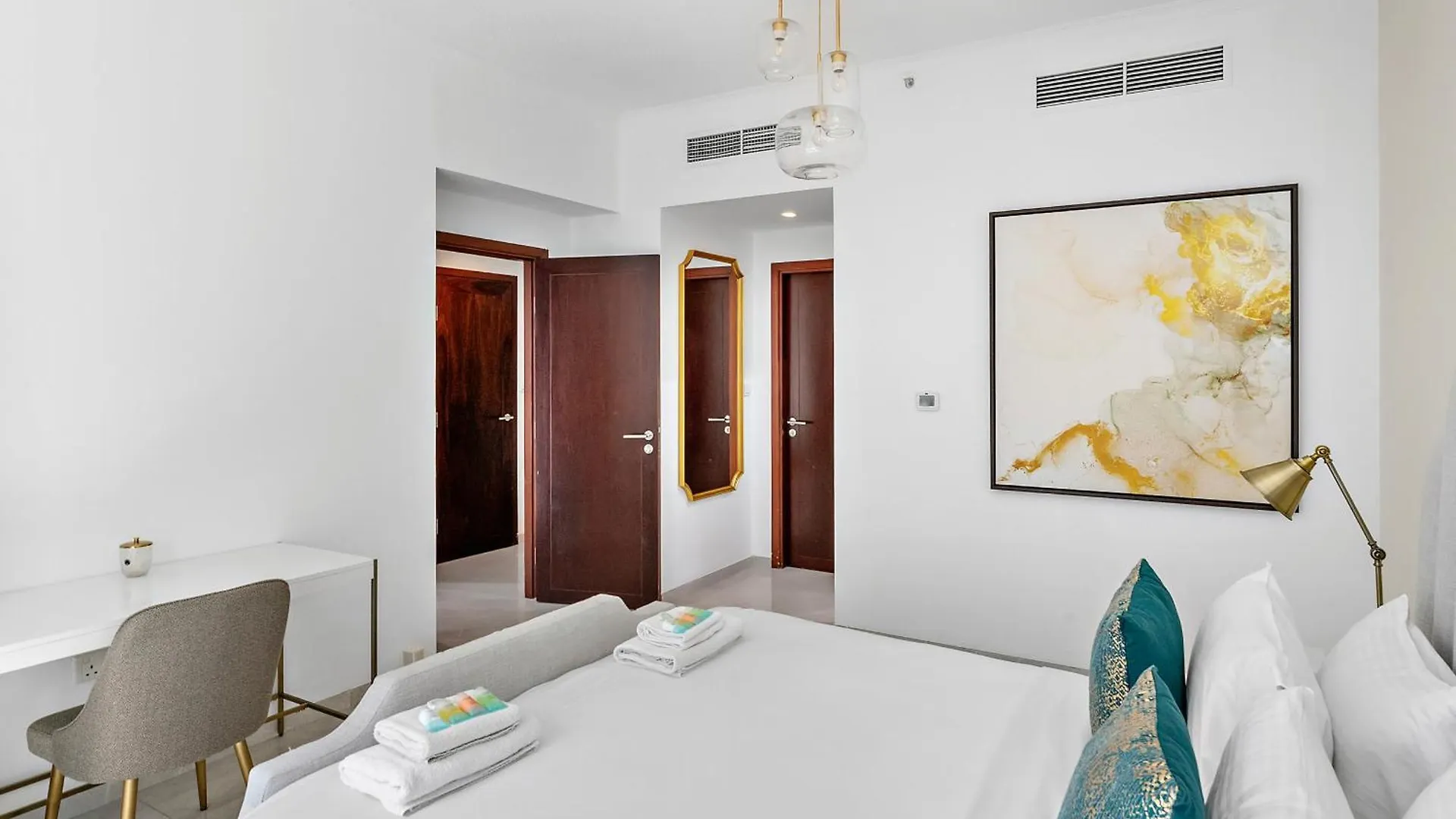 アパート Sophisticated 2Bedroom-Burj Khalifa & Fountain Vie ドバイ